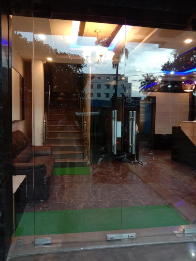Hotel Blue Bell Bangalore Exteriör bild