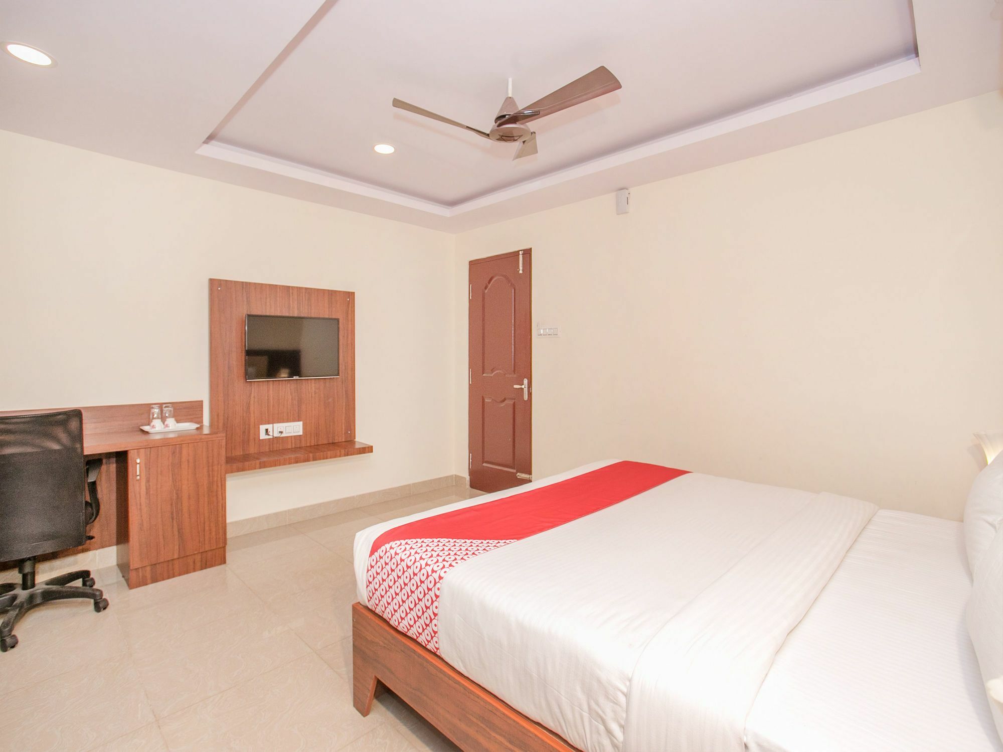 Hotel Blue Bell Bangalore Exteriör bild